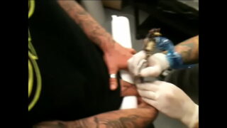 Dan Rino Freakshow – Tatuaggio del pene!