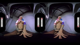 VR Cosplay X Майната Kleio Valentien As Harley Quinn VR Porn