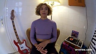 Ersties – Hot Girls Squirt During Lesbian 4way